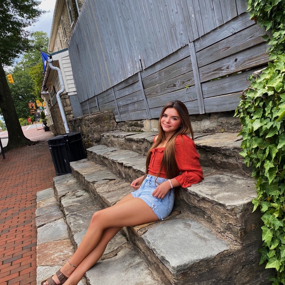 Meet your Posher, Katie